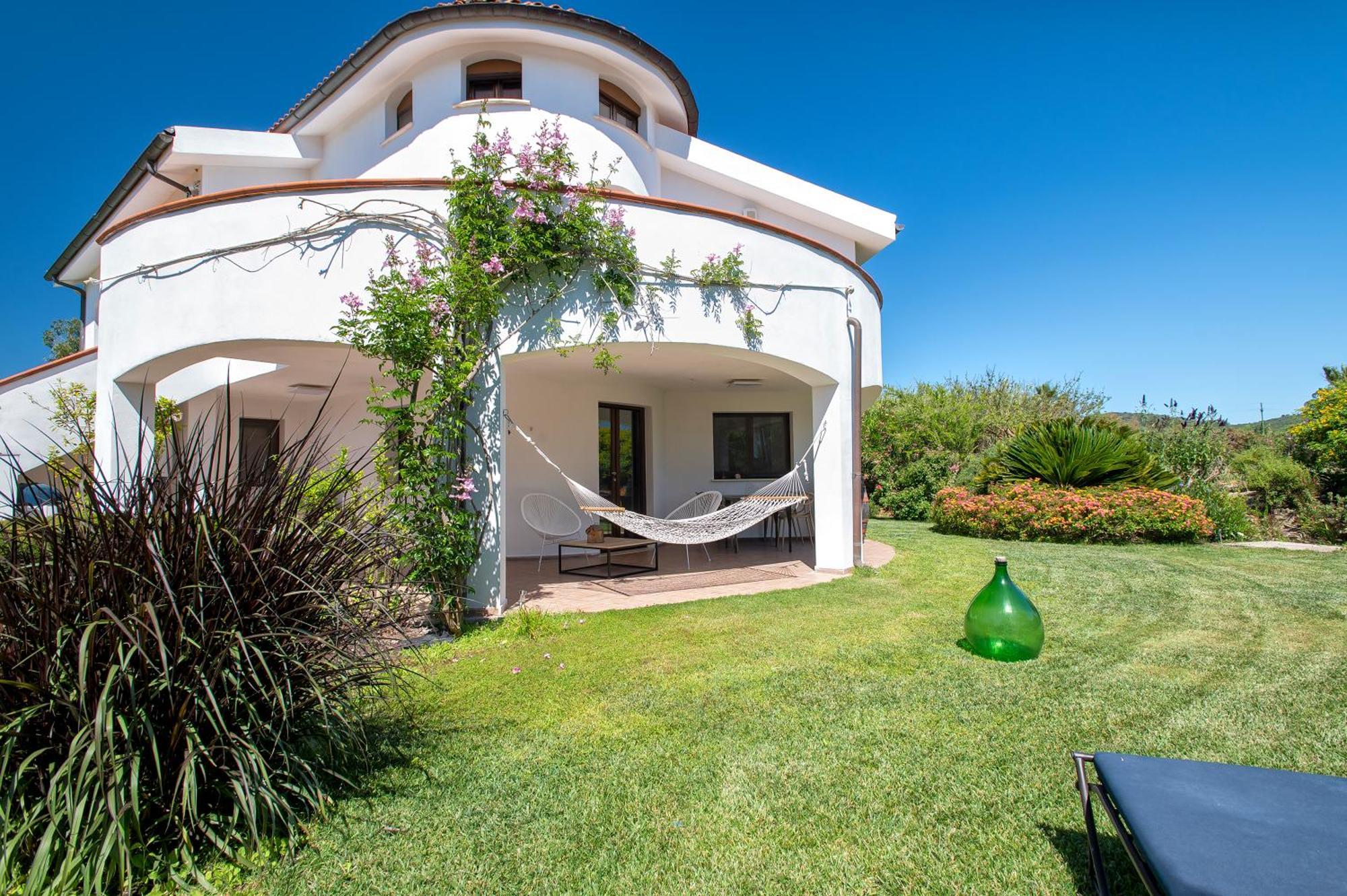 Sardinia Re - Villa Fioretta Flowers Apartments 奥尔梅多 外观 照片