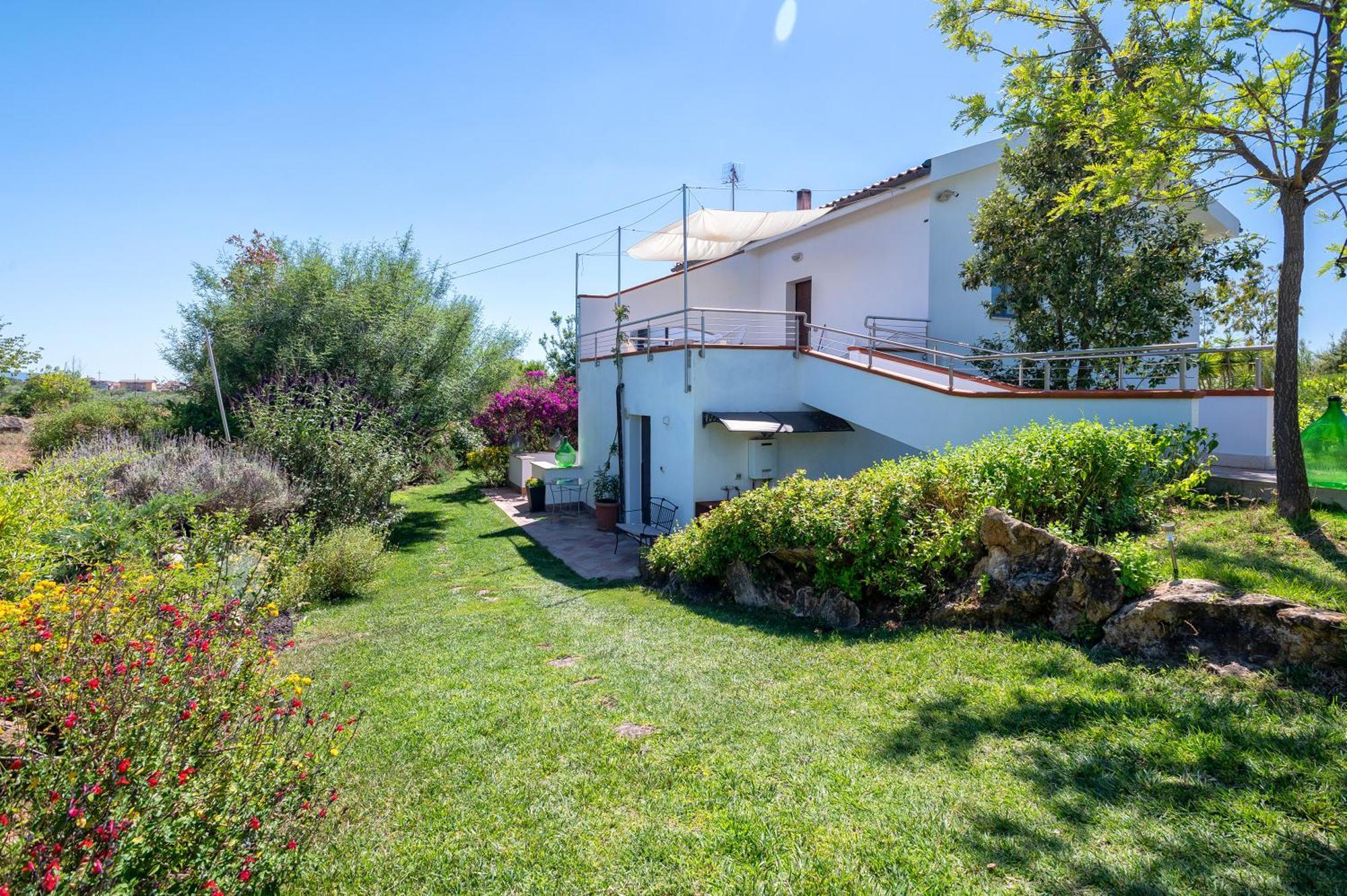 Sardinia Re - Villa Fioretta Flowers Apartments 奥尔梅多 外观 照片